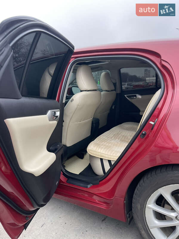 Хэтчбек Lexus CT 2011 в Одессе