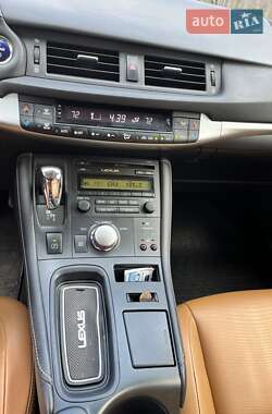 Хэтчбек Lexus CT 2013 в Киеве