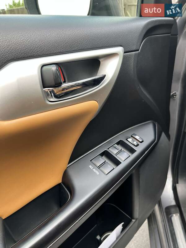 Хетчбек Lexus CT 2013 в Києві