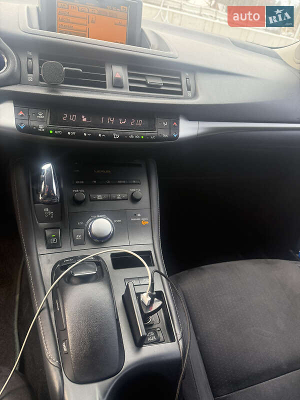 Хэтчбек Lexus CT 2012 в Киеве