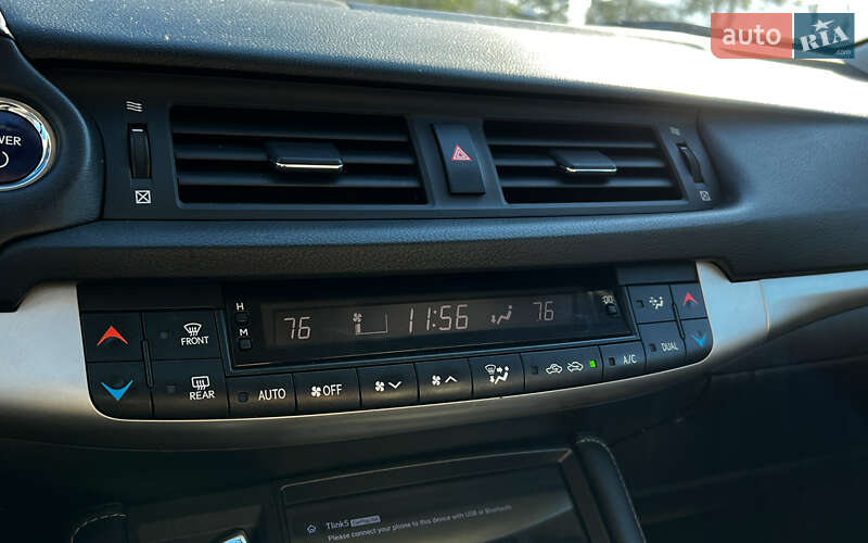 Хетчбек Lexus CT 2012 в Львові фото 18 Хетчбек Lexus CT 2012 в Львові