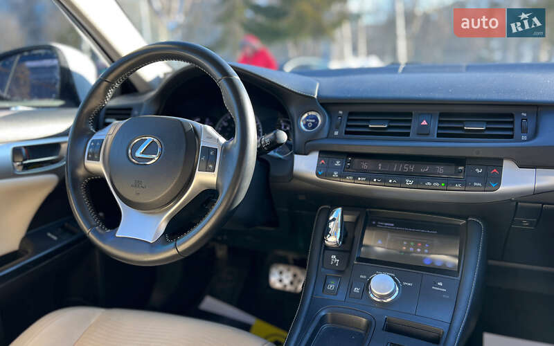 Хетчбек Lexus CT 2012 в Львові фото 23 Хетчбек Lexus CT 2012 в Львові