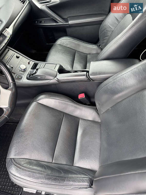 Хетчбек Lexus CT 2013 в Львові