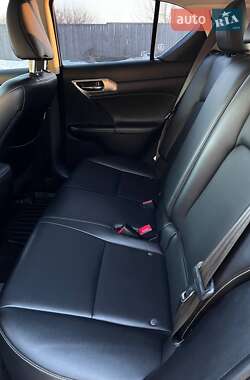 Хэтчбек Lexus CT 2015 в Киеве