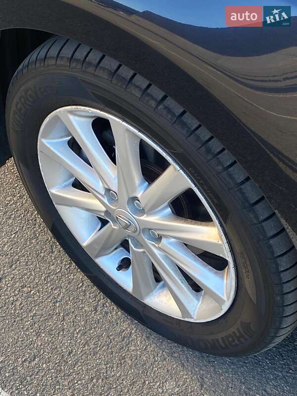 Хэтчбек Lexus CT 2011 в Киеве