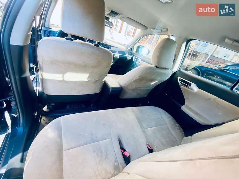 Хэтчбек Lexus CT 2011 в Киеве