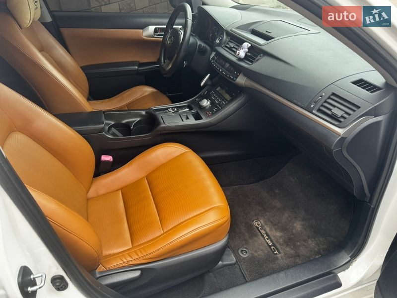 Хэтчбек Lexus CT 2012 в Днепре фото 19 Хэтчбек Lexus CT 2012 в Днепре
