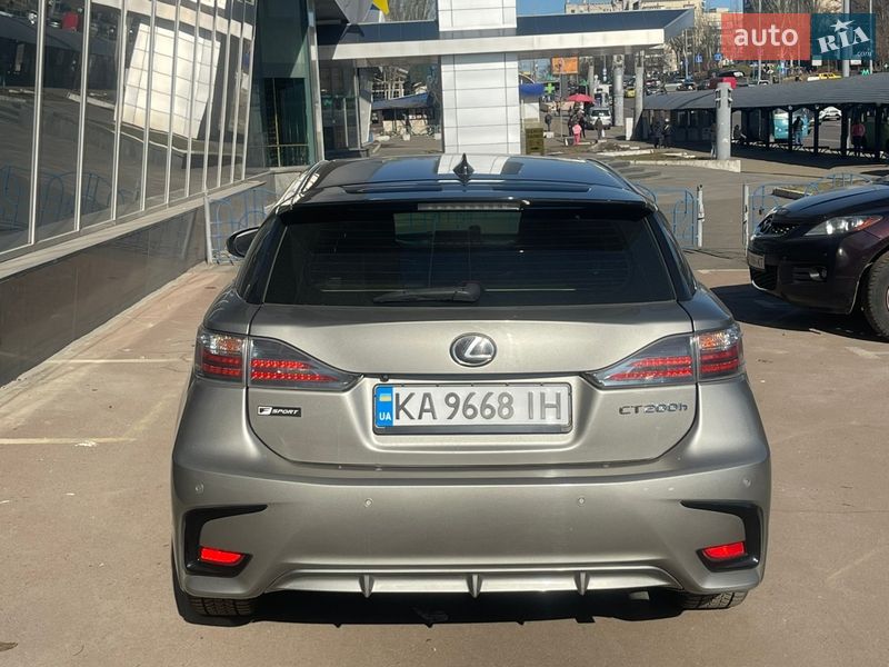 Хэтчбек Lexus CT 2017 в Киеве
