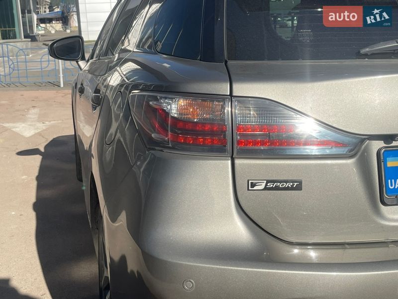 Хэтчбек Lexus CT 2017 в Киеве