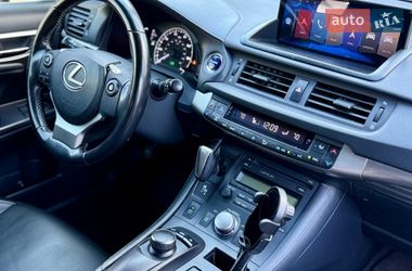 Хэтчбек Lexus CT 2017 в Киеве