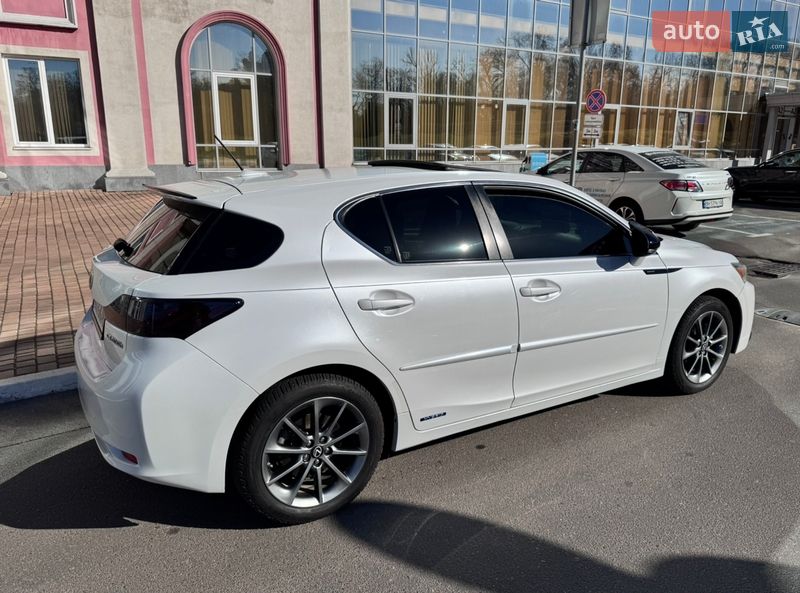 Хэтчбек Lexus CT 2011 в Одессе