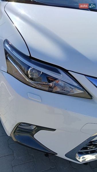 Хэтчбек Lexus CT 2016 в Виннице