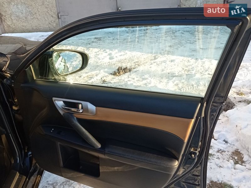 Хэтчбек Lexus CT 2013 в Чернигове