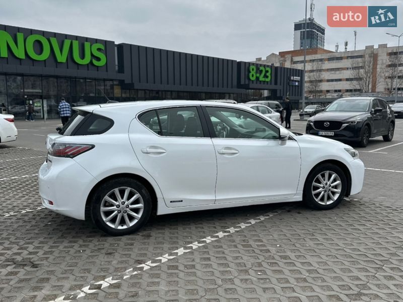 Хэтчбек Lexus CT 2011 в Киеве фото 4 Хэтчбек Lexus CT 2011 в Киеве