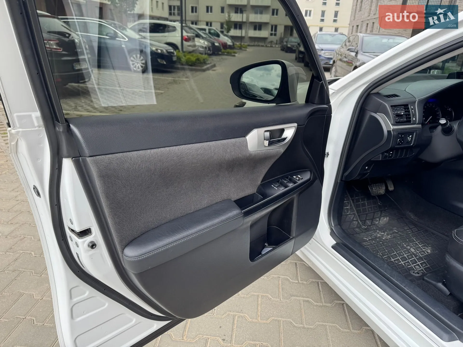 2011 Lexus CT - мініатюра 10