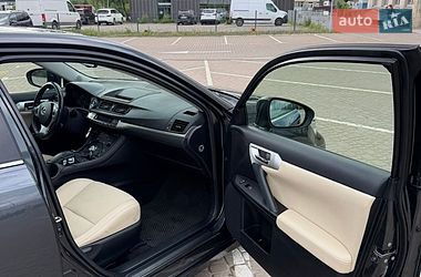 Хэтчбек Lexus CT 2011 в Львове