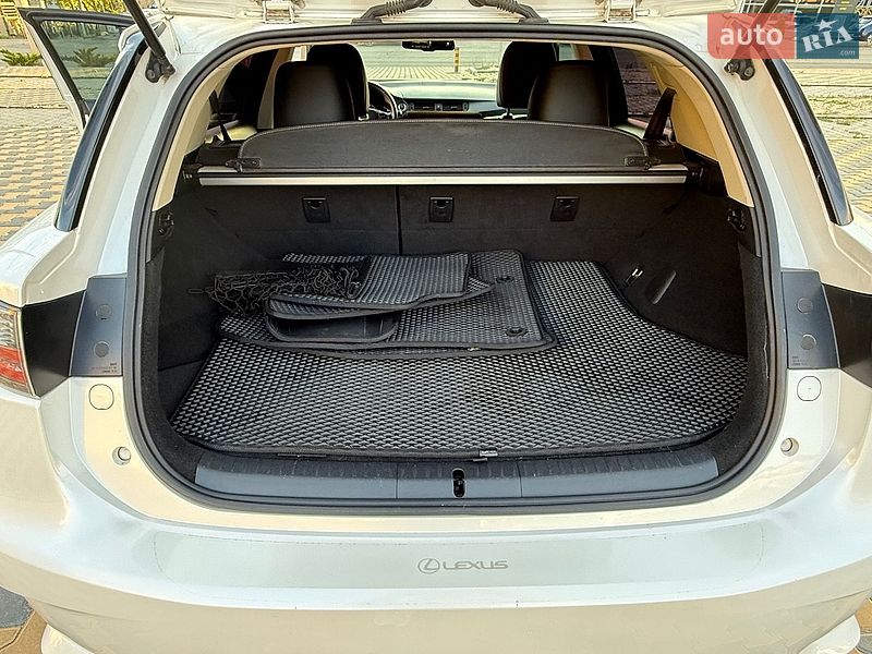 Хэтчбек Lexus CT 2015 в Одессе