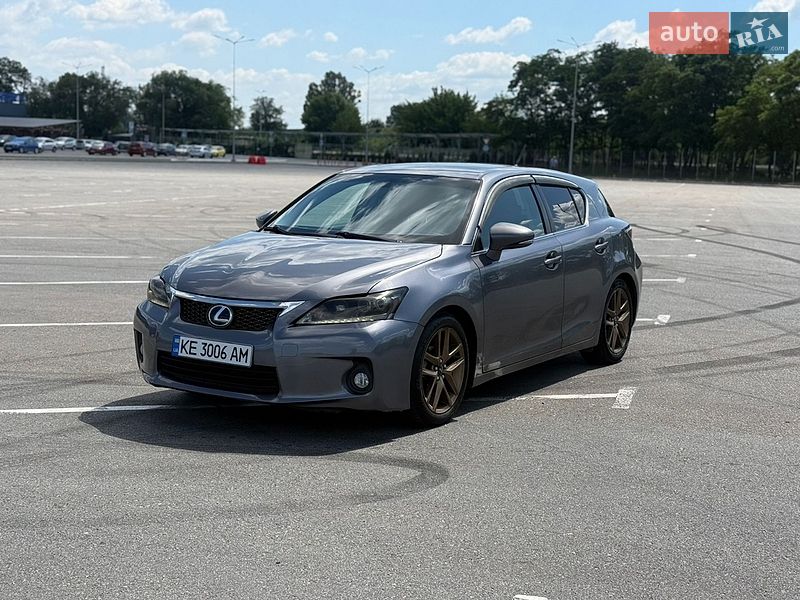 Хэтчбек Lexus CT 2012 в Днепре