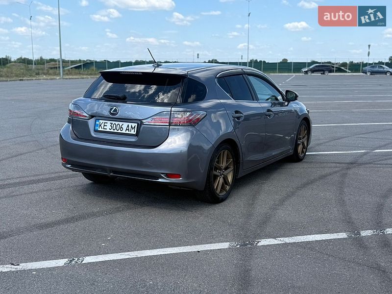 Хэтчбек Lexus CT 2012 в Днепре