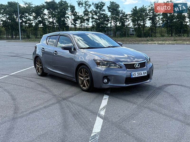 Хэтчбек Lexus CT 2012 в Днепре