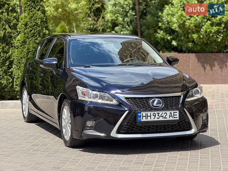 Хэтчбек Lexus CT 2011 в Одессе