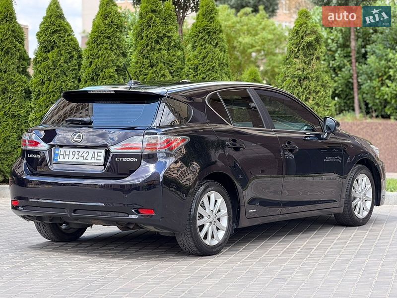 Хэтчбек Lexus CT 2011 в Одессе