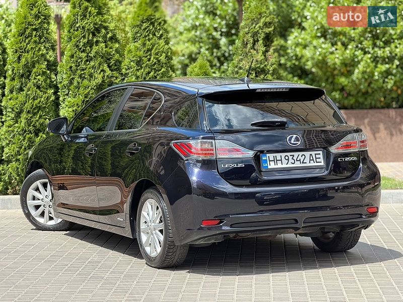 Хэтчбек Lexus CT 2011 в Одессе