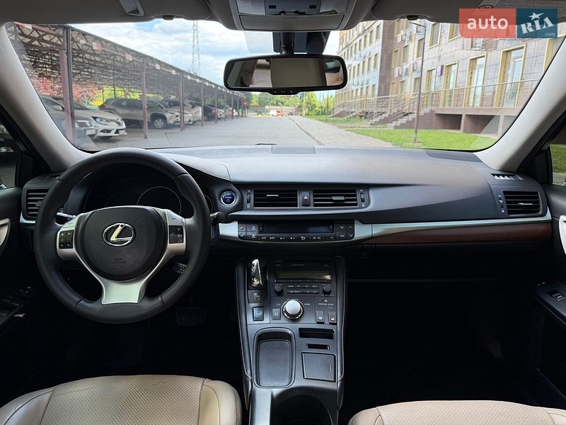 Хэтчбек Lexus CT 2011 в Одессе