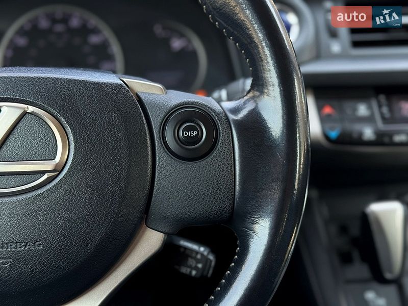 Хэтчбек Lexus CT 2015 в Киеве