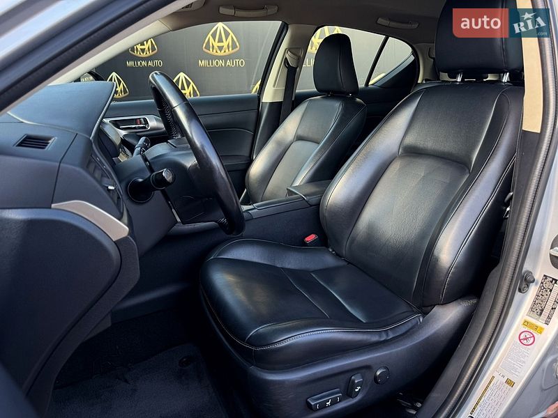 Хэтчбек Lexus CT 2015 в Киеве