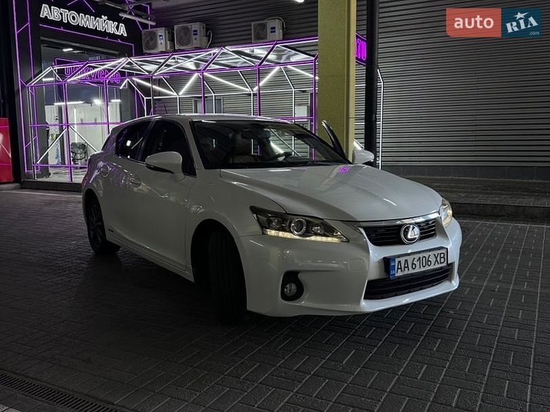 Lexus CT 2011
