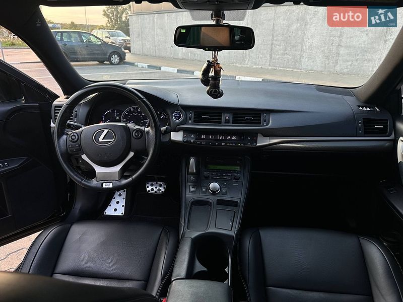 Хэтчбек Lexus CT 2015 в Киеве фото 12 Хэтчбек Lexus CT 2015 в Киеве