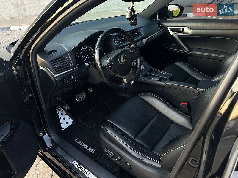 Хэтчбек Lexus CT 2015 в Киеве фото 14 Хэтчбек Lexus CT 2015 в Киеве