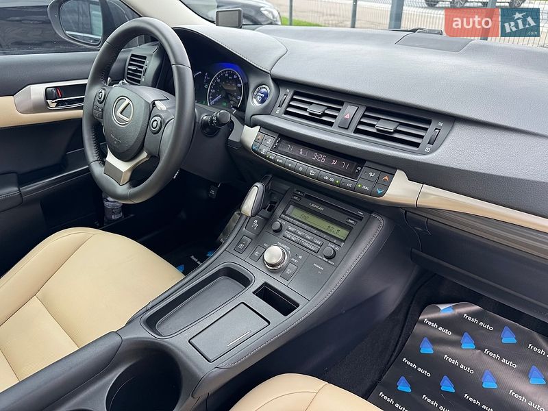 Хэтчбек Lexus CT 2015 в Ровно