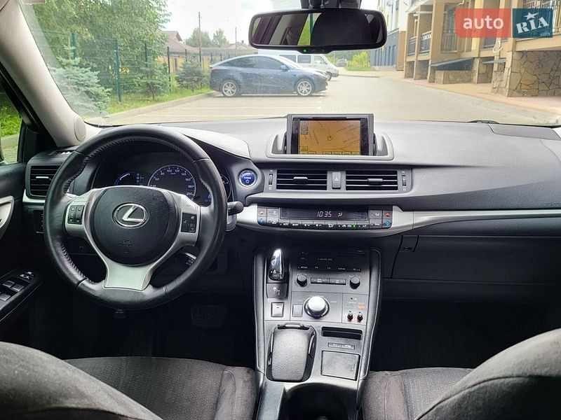 Хэтчбек Lexus CT 2013 в Луцке