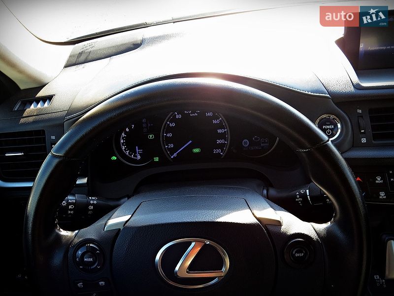 Хэтчбек Lexus CT 2017 в Черкассах