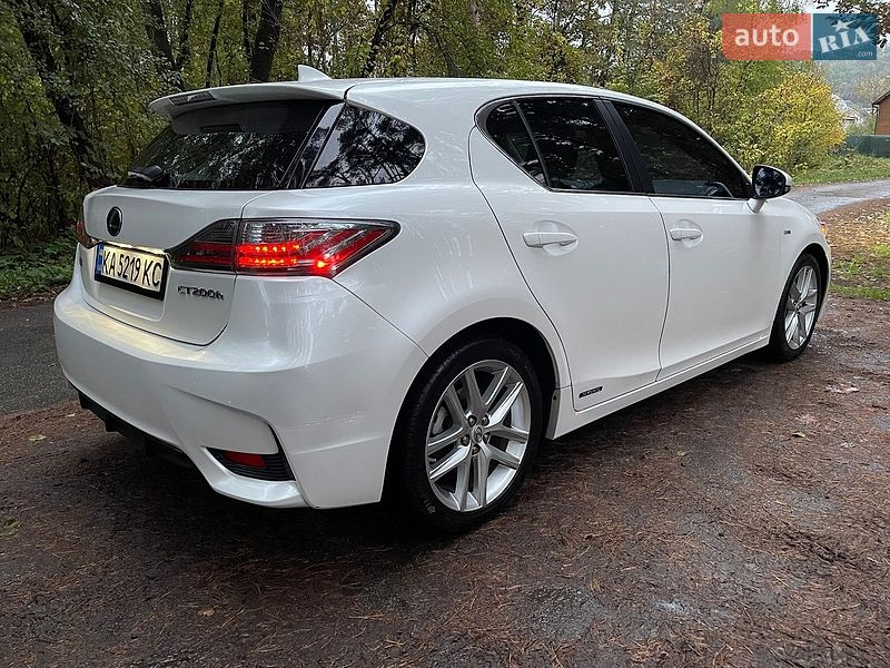 Хетчбек Lexus CT 2016 в Києві