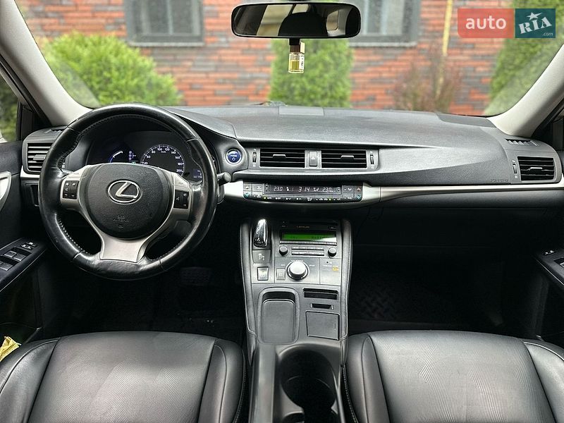 Хэтчбек Lexus CT 2011 в Тернополе