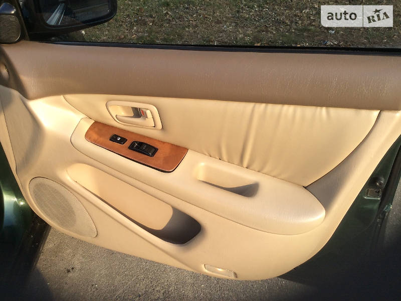 Седан Lexus ES 1998 в Киеве