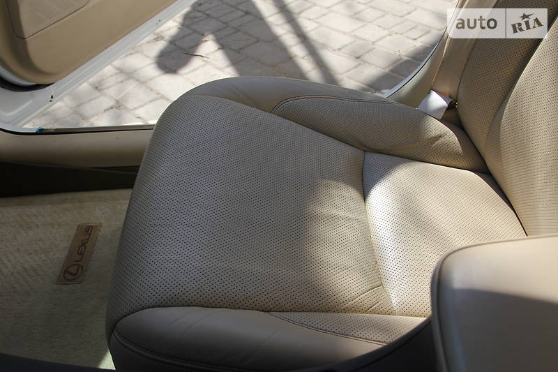 Седан Lexus ES 2010 в Одесі