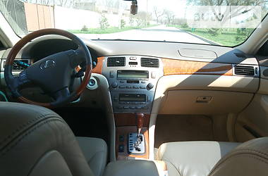 Седан Lexus ES 2005 в Ізмаїлі
