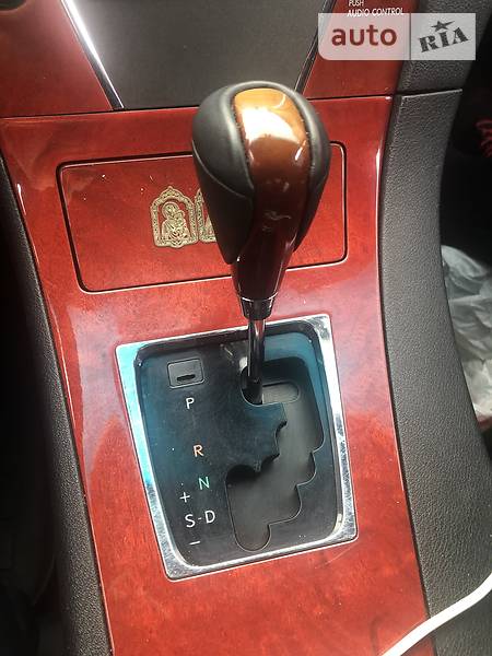 Седан Lexus ES 2006 в Калуші