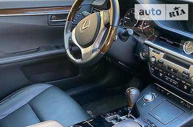 Седан Lexus ES 2013 в 