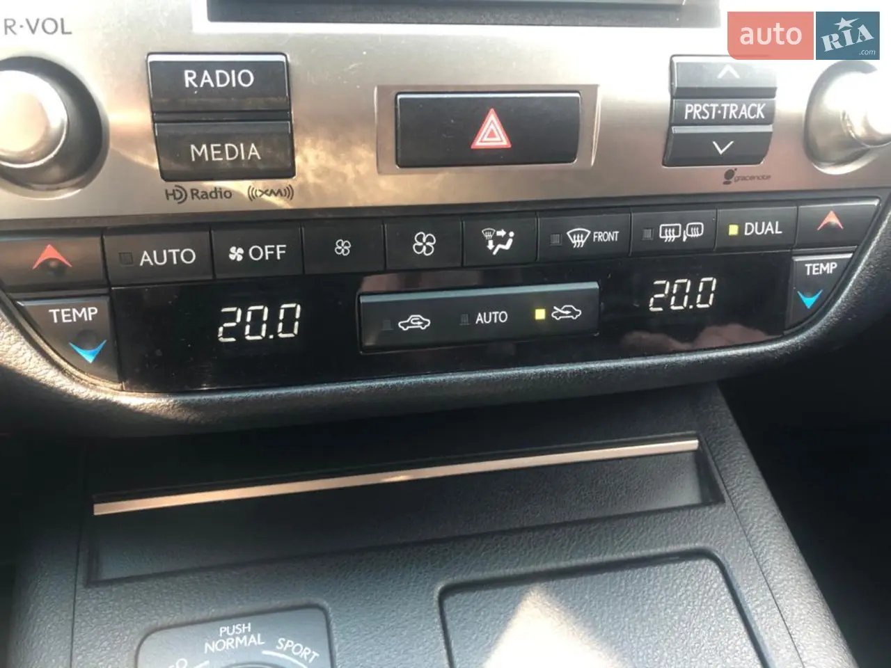 2015 Lexus ES - мініатюра 9