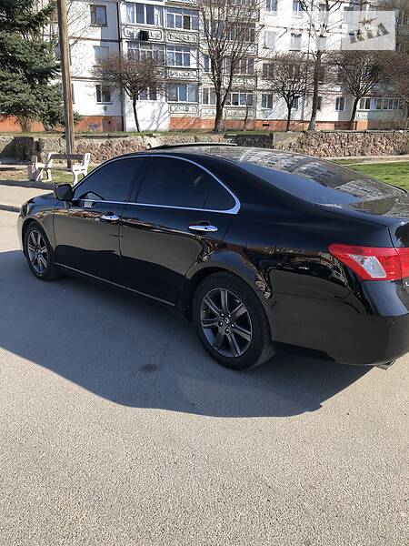 Седан Lexus ES 2006 в Калуші