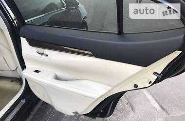 Седан Lexus ES 2015 в 