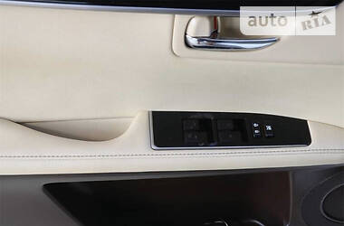 Седан Lexus ES 2015 в 