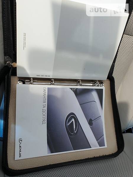Седан Lexus ES 2012 в Одесі