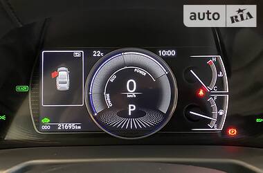 Седан Lexus ES 2018 в 
