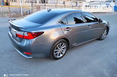 Седан Lexus ES 2018 в Броварах
